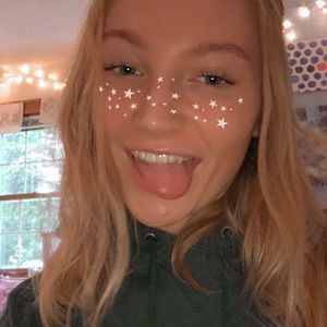 Meet your Posher, Lydia